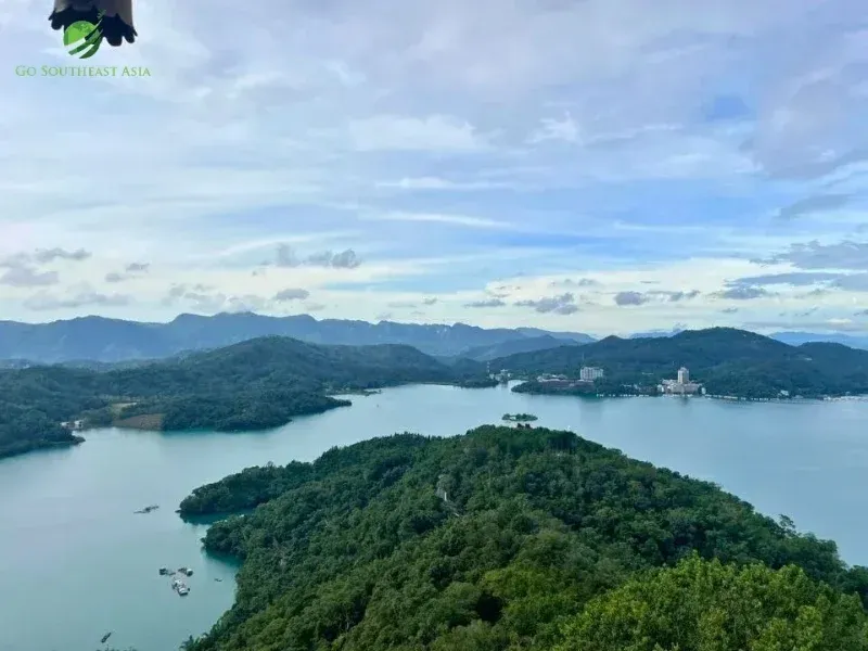 The peaceful waters of Sun Moon Lake