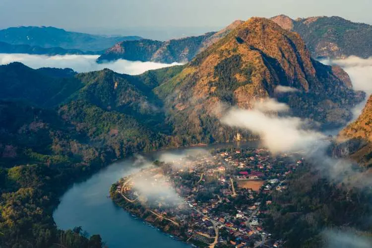Best Laos Tours