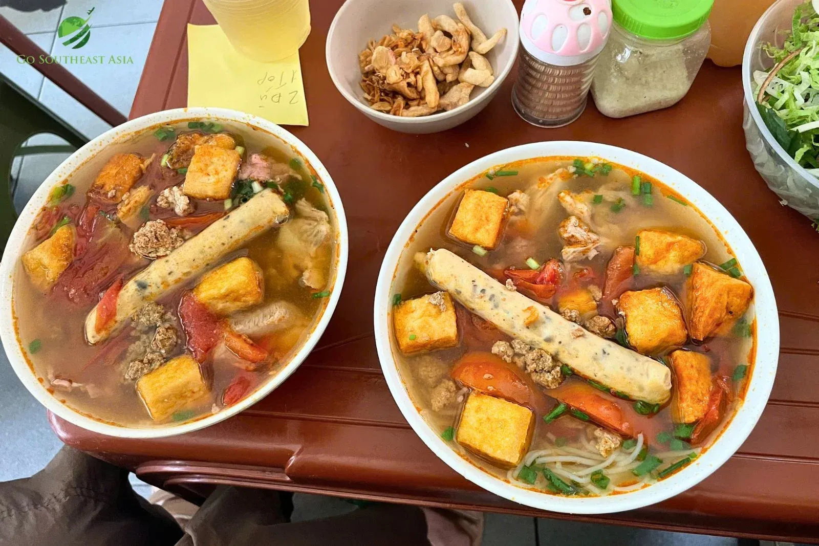 Bun rieu crab-noodle soup