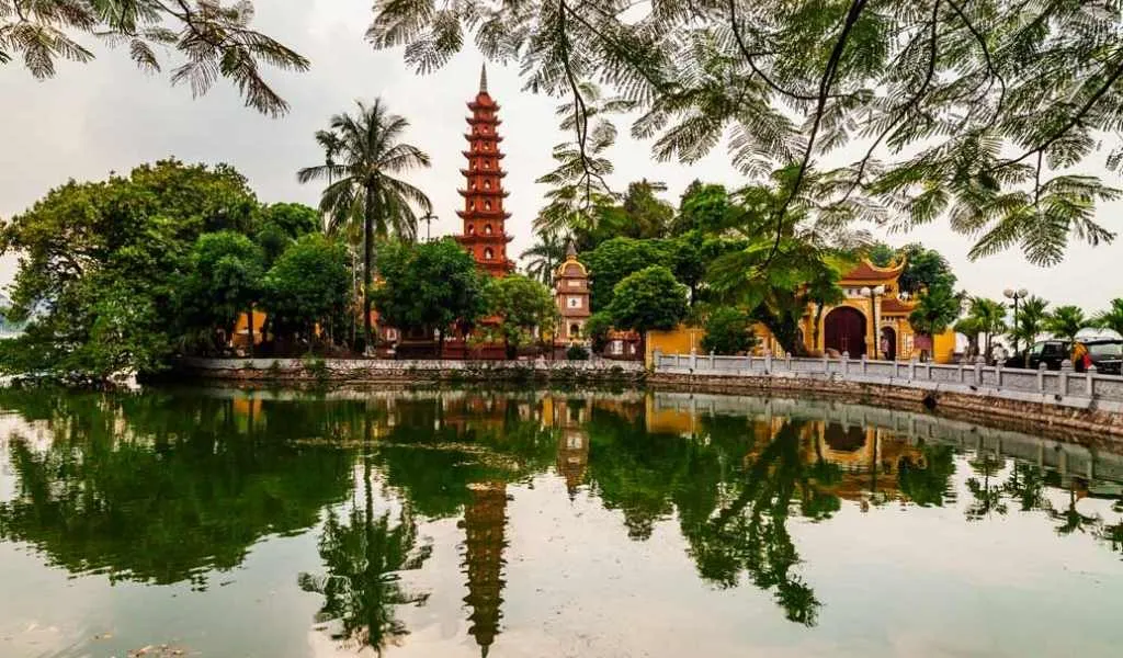 Vietnam traditional & high-tech agricultural