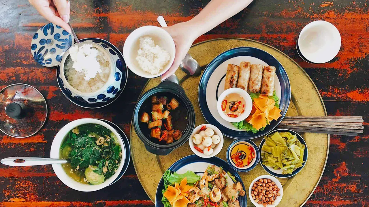 A Gourmet Guide to Hanoi’s Luxury & Aesthetic Cuisines: A Must-Try Journey for Culture Lovers